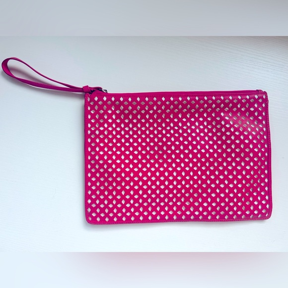 Eloquii Handbags - Eloquii Pink‎ Cut Out Oversized Clutch Purse Wrist Strap Bag